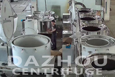 如何安全操作平板吊袋離心機，避免意外發(fā)生？